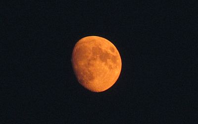 Wildfire-red-moon.jpg